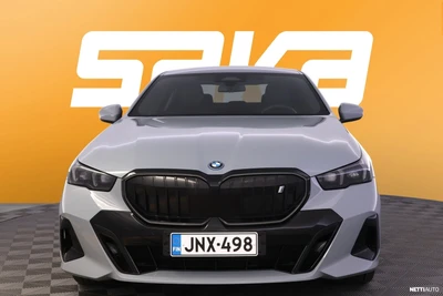 BMW i5 G60 xDrive40 M Sport 2024, photo 2/26