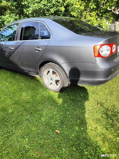Volkswagen Jetta 2006, kuva 5/16