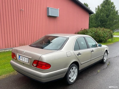 Mercedes-Benz E 200 1998, kuva 3/18