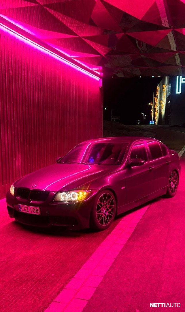 BMW 320