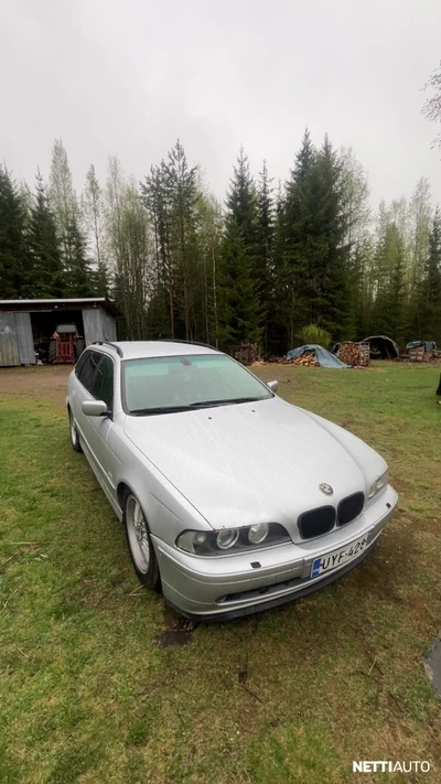 BMW 520 2002, photo 2/6