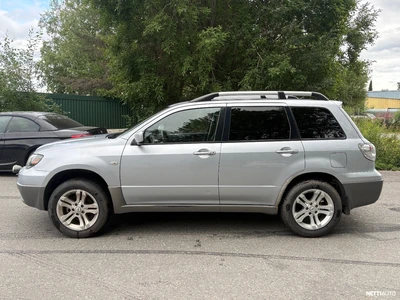 Mitsubishi Outlander 2.0 4WD 2003, kuva 4/11