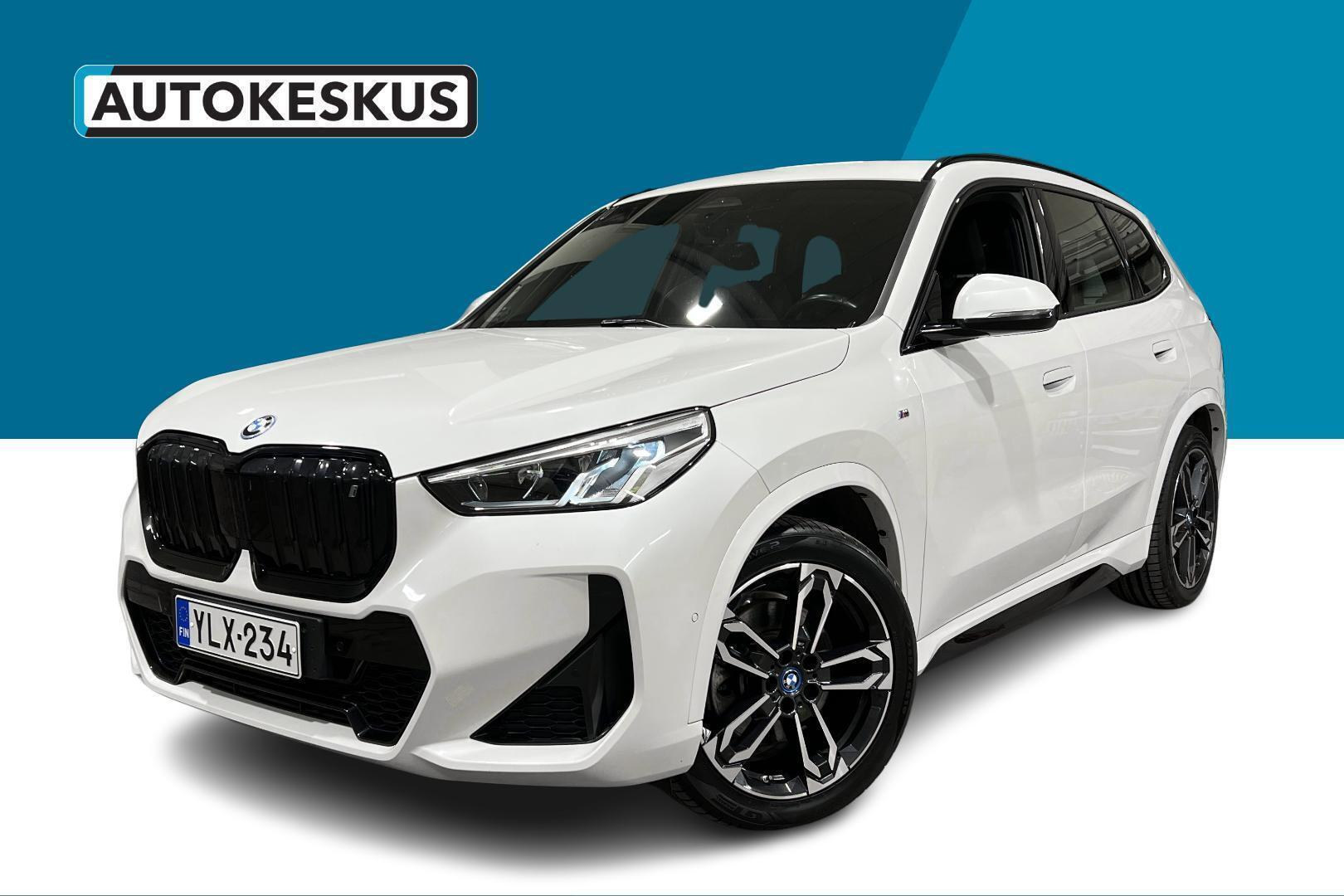 BMW iX1