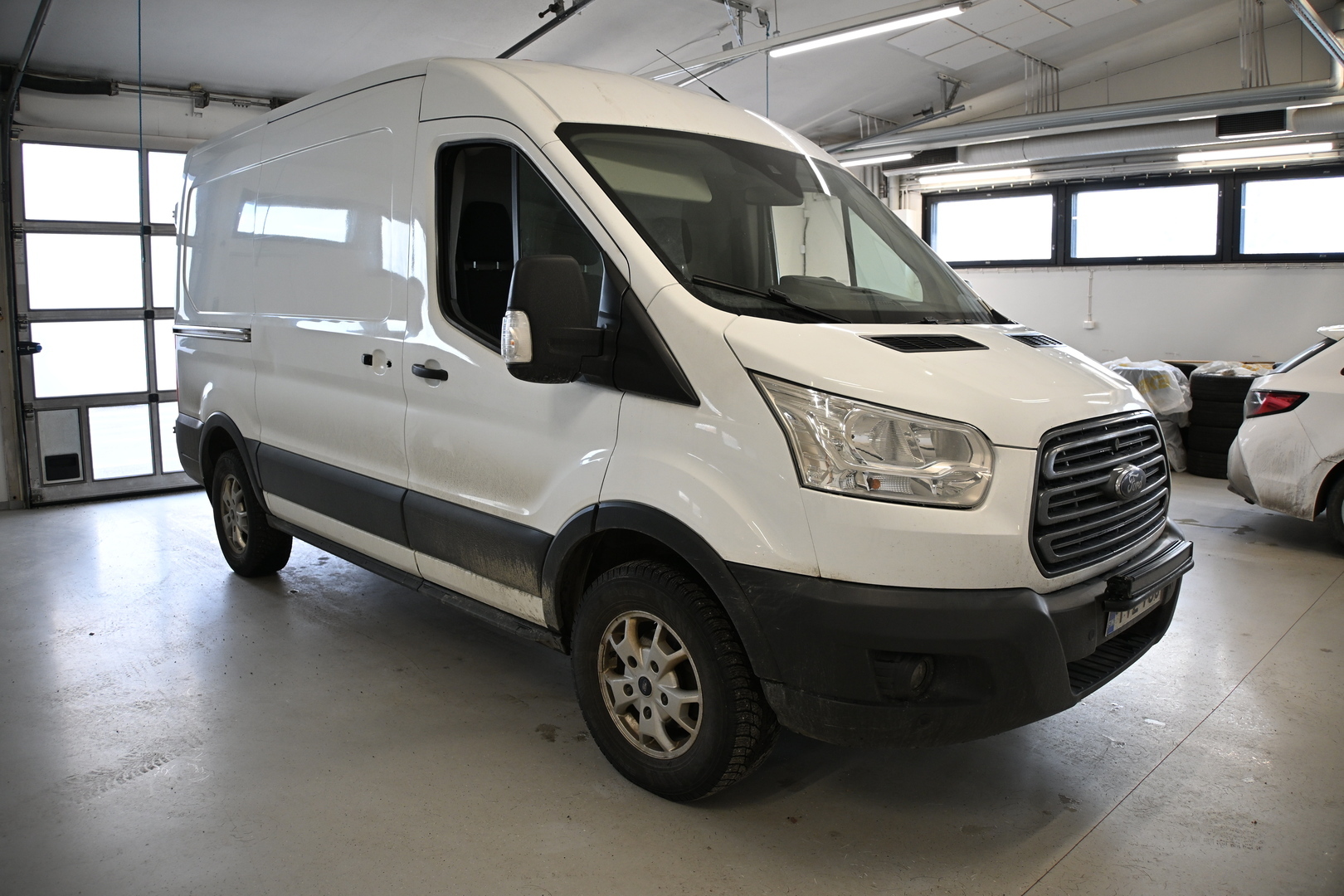 Ford Transit Van 350 2,2 TDCi 125 hv AWD Trend L2 H2 neliveto 4,10