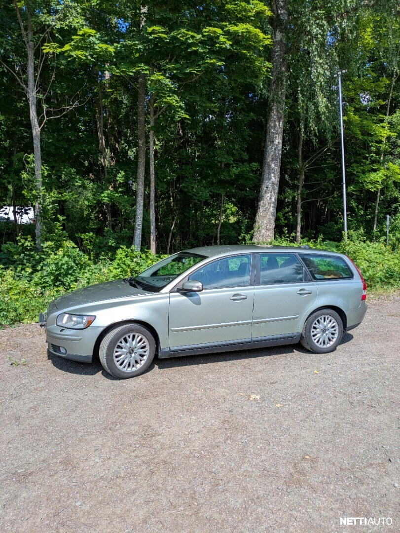 Volvo V50