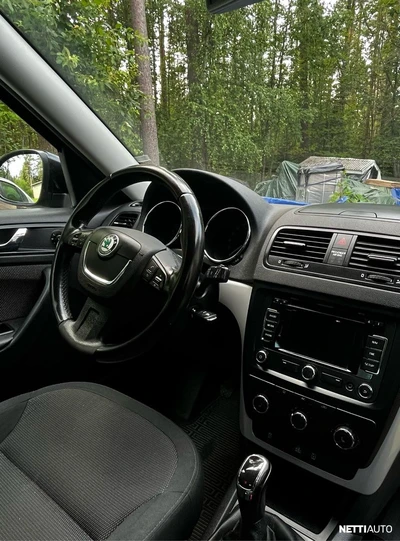 Skoda Yeti 2,0 TDI 4x4 Adventure 2013, kuva 7/8
