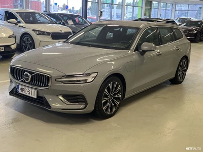 Volvo V60 T6 AWD Long Range Core aut 2023, photo 2/35