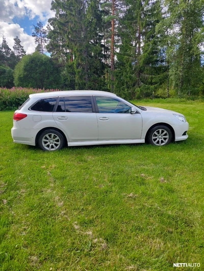 Subaru Legacy 2012, kuva 3/6