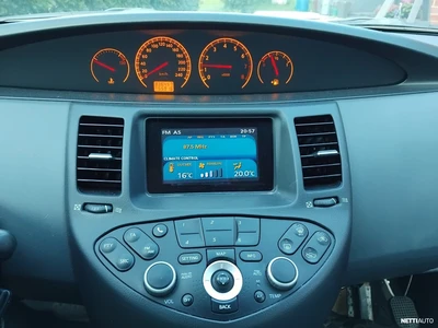 Nissan Primera Hatchback 2005, photo 6/16