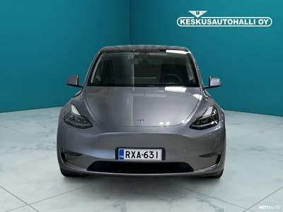 Tesla Model Y Performance 2023, photo 2/26