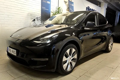 Tesla Model Y 2023, kuva 2/8