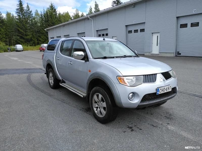 Mitsubishi L200 2007, photo 1/8