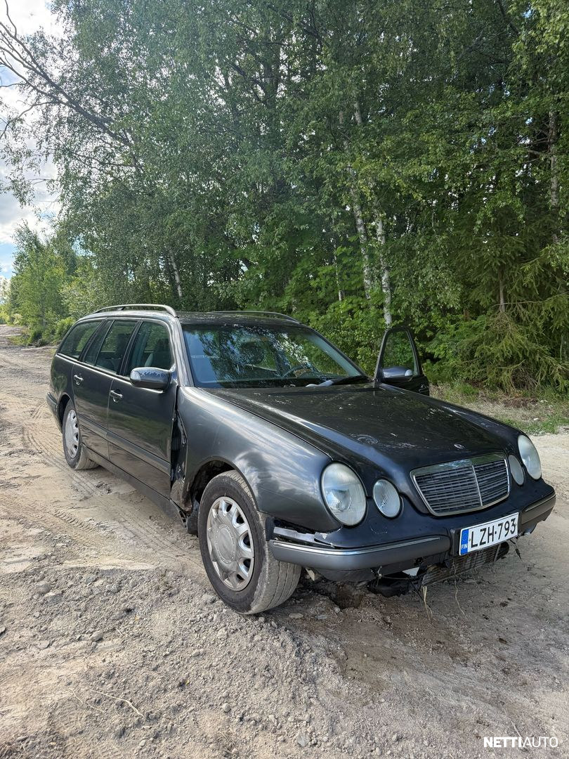 Mercedes-Benz E