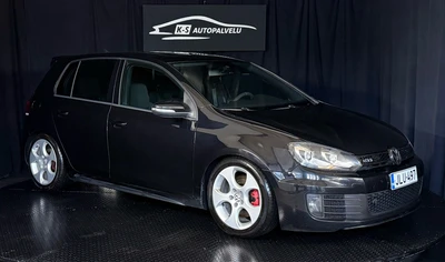 Volkswagen Golf 2010, photo 1/8
