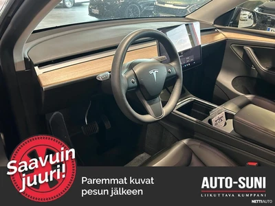 Tesla Model Y Long Range 2025, photo 5/8