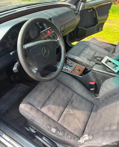 Mercedes-Benz C 1996, photo 5/11