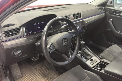 Skoda Superb 2020, kuva 3/3