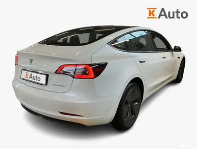 Tesla Model 3 2022, kuva 2/3