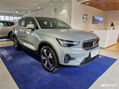 Volvo XC40 2024, photo 3/27