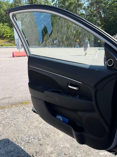 Mitsubishi ASX 1,6 Cleartec Intense 2011, kuva 2/15