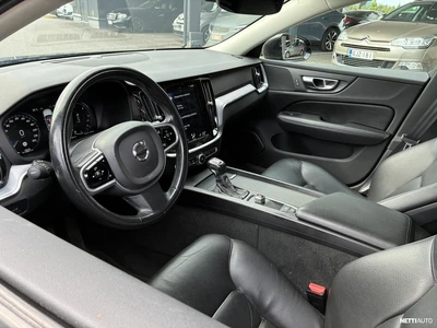 Volvo V60 D3 Momentum aut 2019, photo 4/5