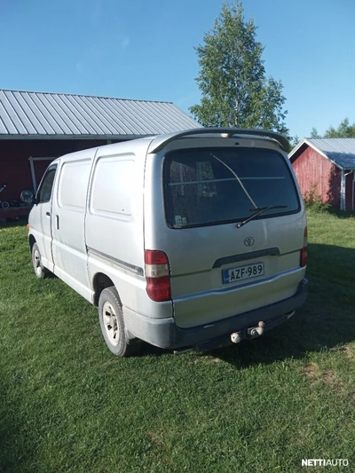 Toyota Hiace 2001, photo 4/8