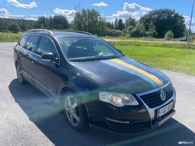 Volkswagen Passat 2010, kuva 1/10