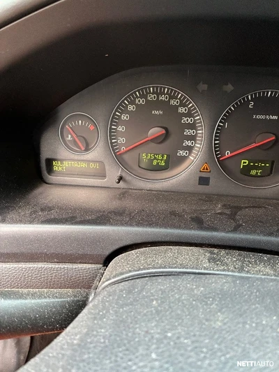 Volvo V70 2005, kuva 7/8