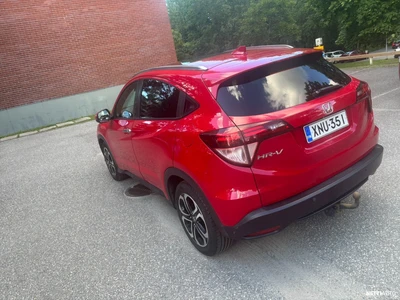 Honda HR-V 1,5 Executive CVT 2016, photo 3/17