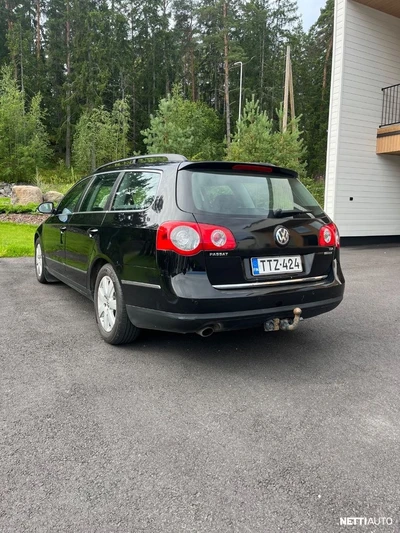 Volkswagen Passat 2010, photo 4/7