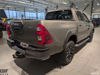 Toyota Hilux 2023, photo 7/24