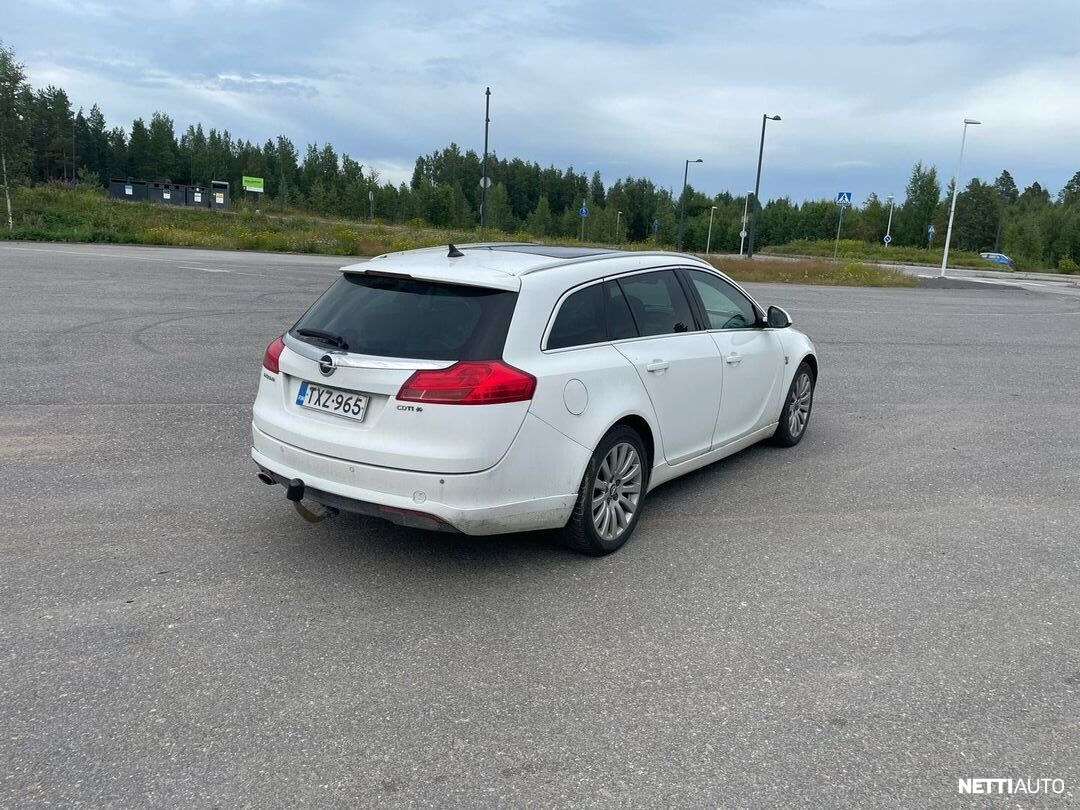 Opel Insignia 2012, photo 3/9