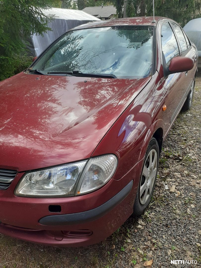 Nissan Almera