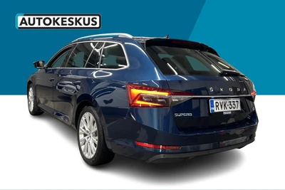 Skoda Superb 2023, kuva 7/21