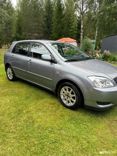 Toyota Corolla 2003, kuva 2/9
