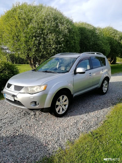 Mitsubishi Outlander 2008, kuva 2/13
