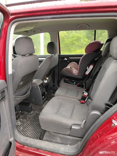 Volkswagen Touran 2004, photo 6/8