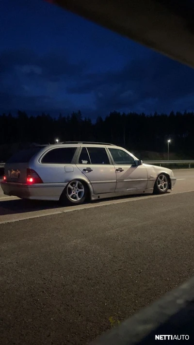 Mercedes-Benz C 1998, photo 3/4