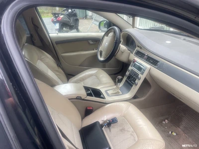 Volvo V70 2,0D Kinetic 2009, kuva 4/6
