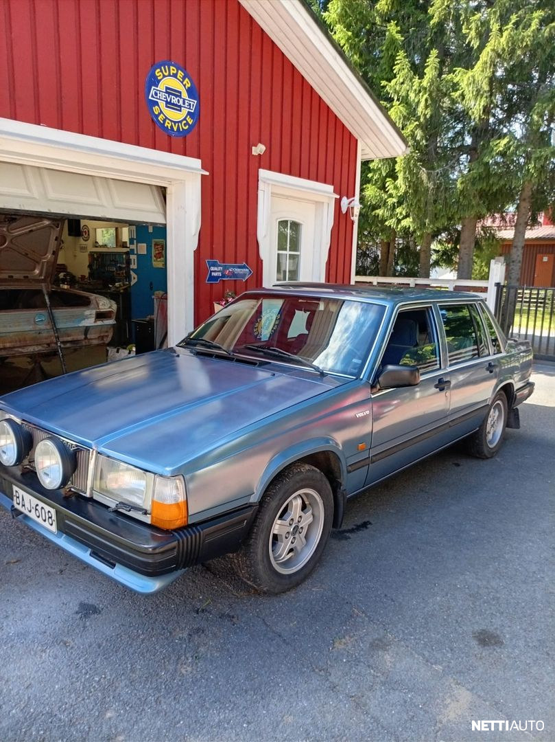 Volvo 740
