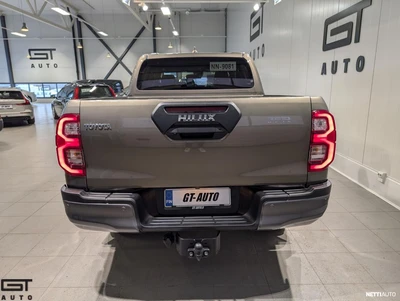 Toyota Hilux 2023, photo 5/24