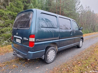 Toyota Hiace 2000, photo 3/15