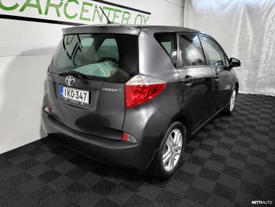 Toyota Verso-S 2012, photo 2/18
