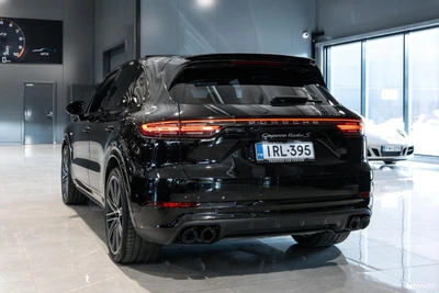 Porsche Cayenne Turbo S E-Hybrid 2020, kuva 5/53