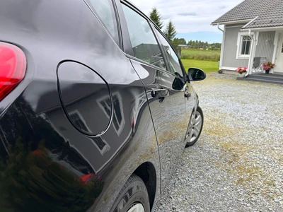 Opel Astra 2011, kuva 5/9