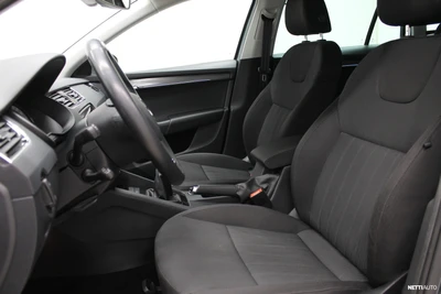 Skoda Octavia 2019, photo 6/17