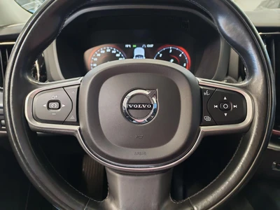 Volvo XC60 D4 AWD Momentum aut 2018, photo 7/21