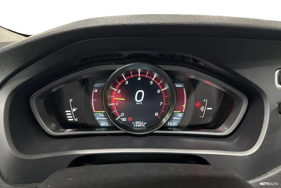 Volvo V40 T3 Momentum 2014, photo 6/8
