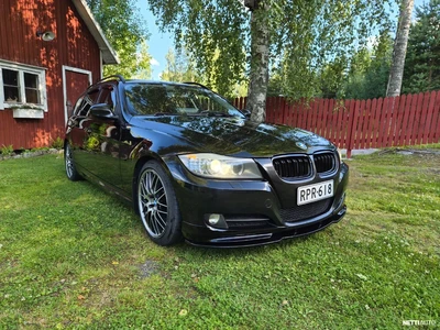 BMW 318 E91 Touring Business Sport 2011, kuva 1/11
