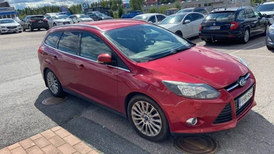 Ford Focus 1,6 EcoBoost 150 hv M6 2011, photo 2/7